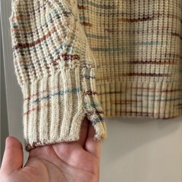 NWT American Eagle Women’s Waffle Knit Crewneck Sweater – Size Small - Picture 4 of 7